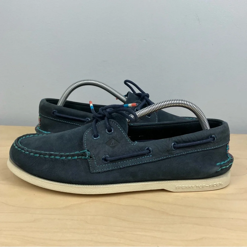 Sperry Top-Sider Men’s Size 10.0 Classic 2-Eye Boat Shoes Navy Blue Leather